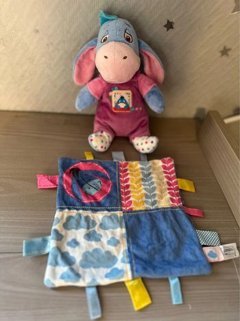 Lot Doudou plat carré et pleuche Bourriquet