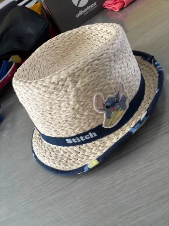 Chapeau paille stitch