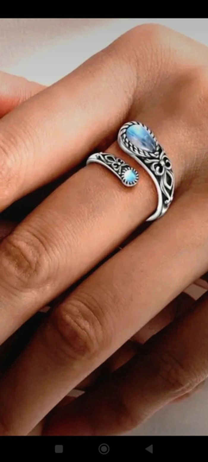 Bague Élégance Lunaire 🌜 Argent Massif & Pierre de Lune Envoûtante - photo numéro 4