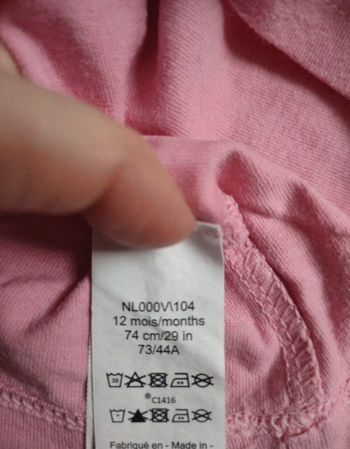 Tee-shirt manches longues taille 12 mois - photo numéro 3