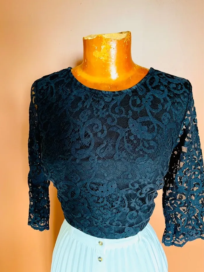 Blouse noire à dentelle - photo numéro 3