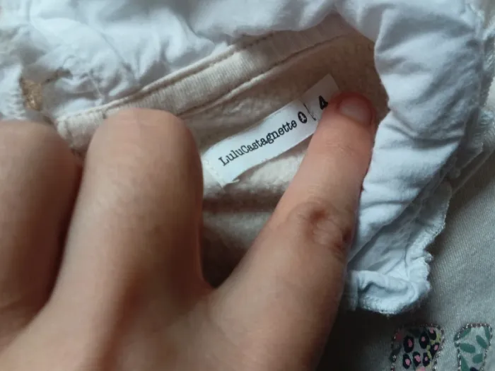 🌹2 pulls lulu castagnettes 4 ans 🌹 - photo numéro 2