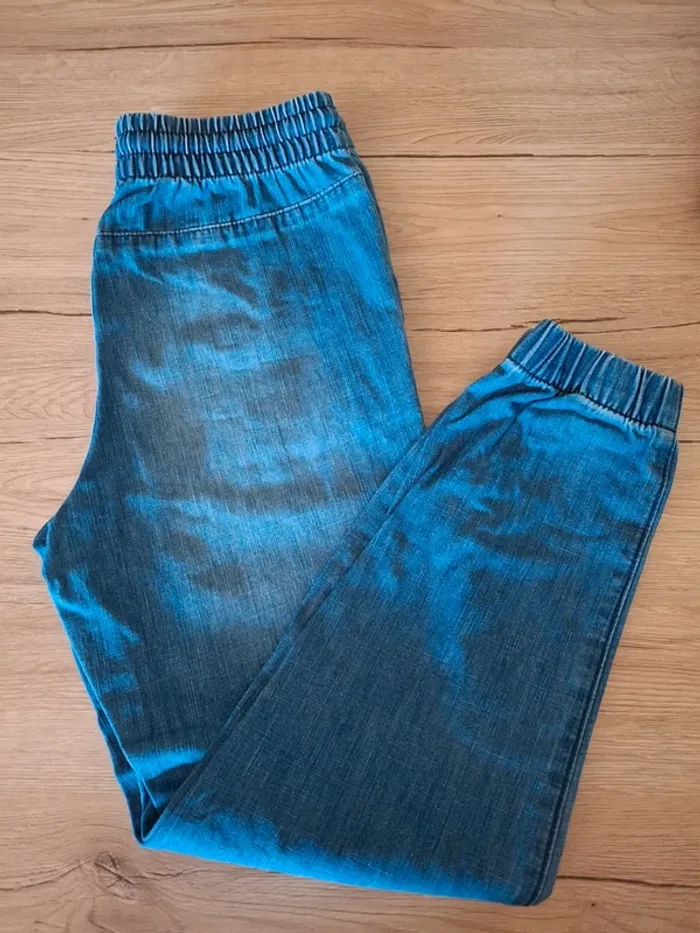 Jean Jogger et denin 9/10 ans