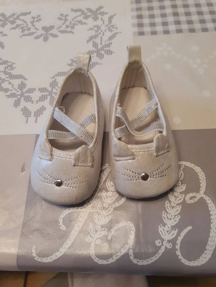 Chaussures bébé argentées