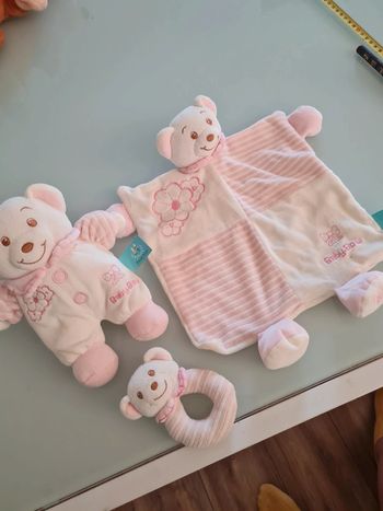 Coffret naissance hochet doudou peluche poupe poupi 3 pièce