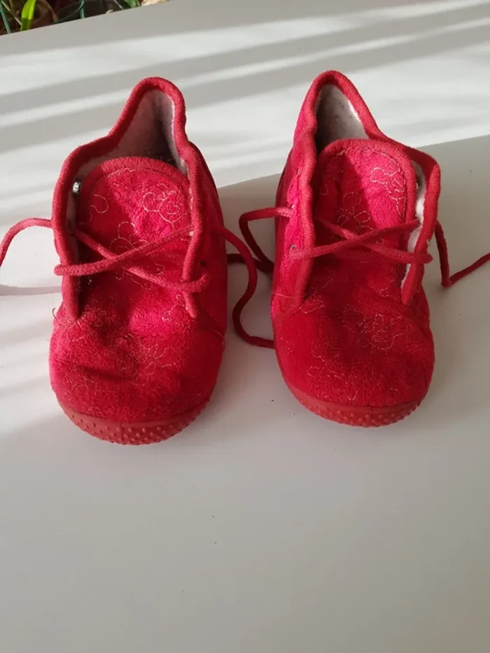 Chaussons🔄 - photo numéro 2
