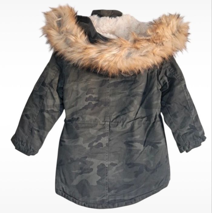 Splendide manteau/Parka NEUF 6 ans 116 cm - photo numéro 2