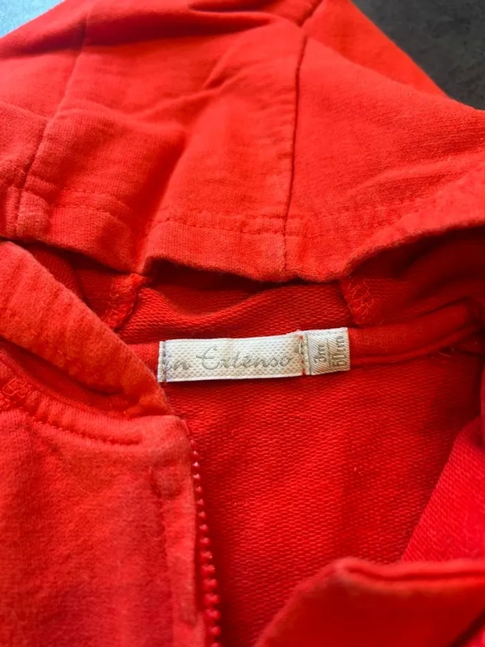 Veste rouge - photo numéro 2