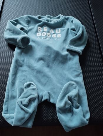 Dors bien beau gosse