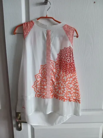 Blouse sans manche desigual