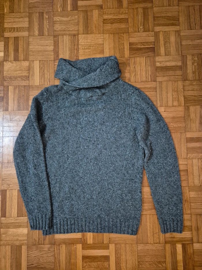 Pull Célio