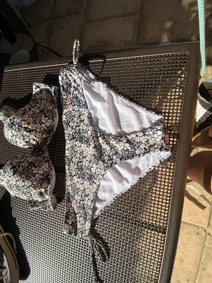 Joli bikini Firefly 48 et 44 - photo numéro 3