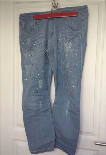 Jeans Voodoo à strass taille 42