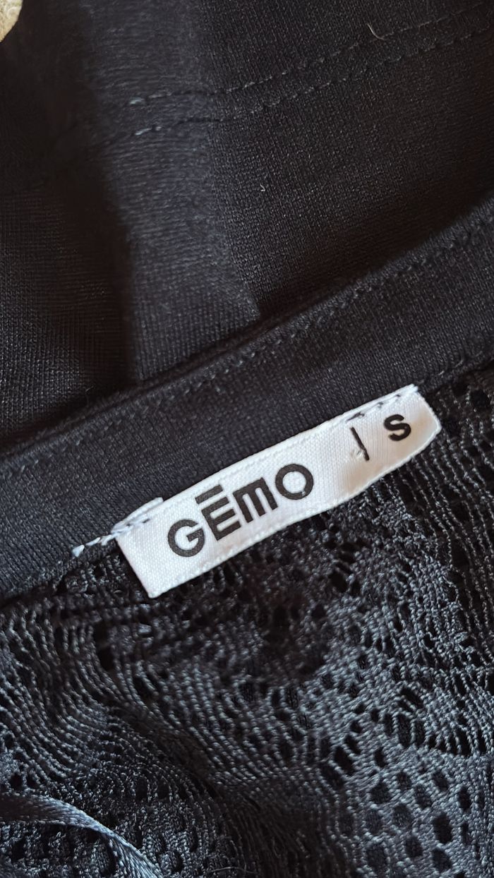Haut noir col V Gémo T36 - photo numéro 3