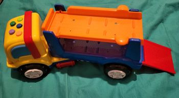 Camion et sa remorque