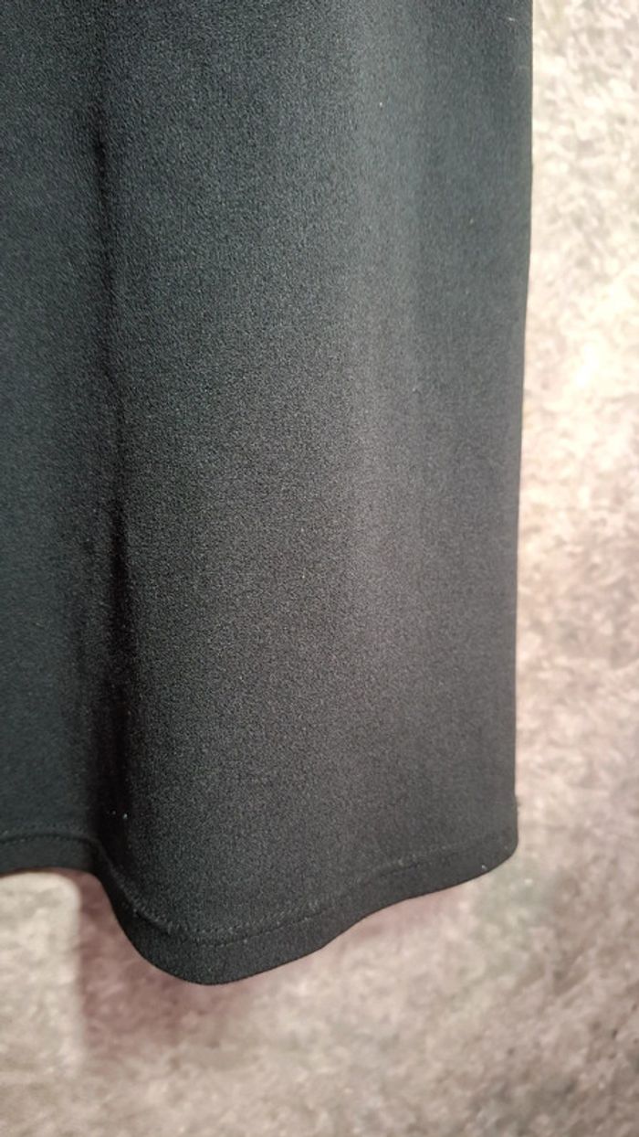 Robe noire chic col perles - photo numéro 8