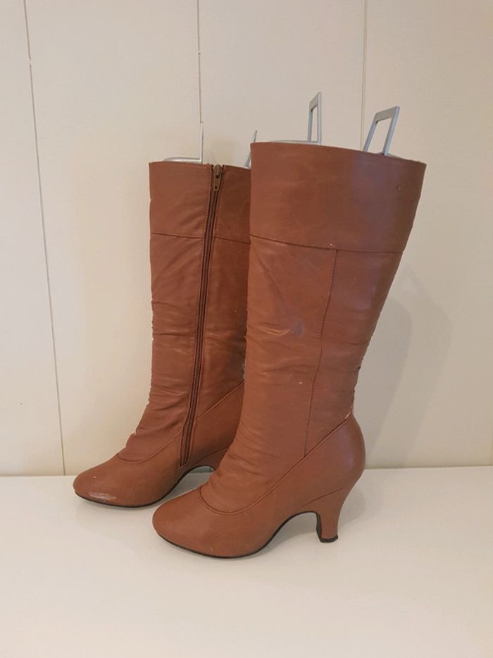 Bottes à talon - photo numéro 3