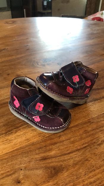 Chaussures fille taille 20