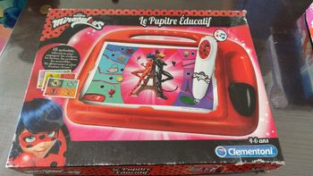 pupitre miraculous