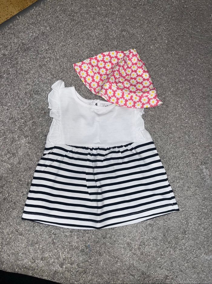 6 petite robe - photo numéro 4