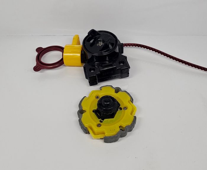 Toupie Beyblade Métal Fury Variares - photo numéro 2