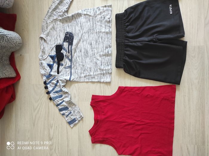 Lot vêtements garçon 5 ans - photo numéro 3