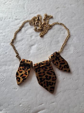 Collier leopard