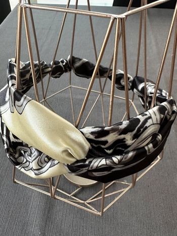 Bandeau headband femme en satin taille unique élastique  Neuf