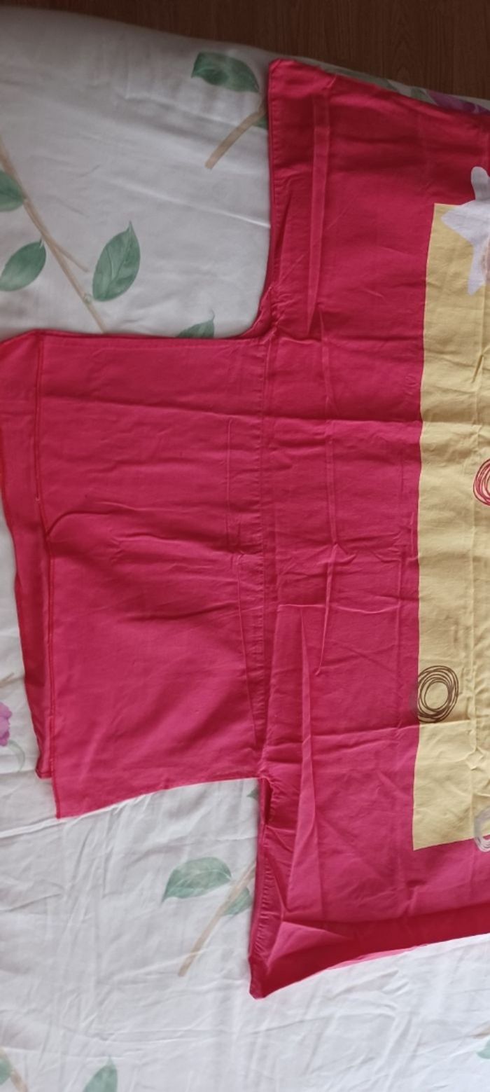 Très jolie housse de couette lisez bien l'annonce surtout - photo numéro 3