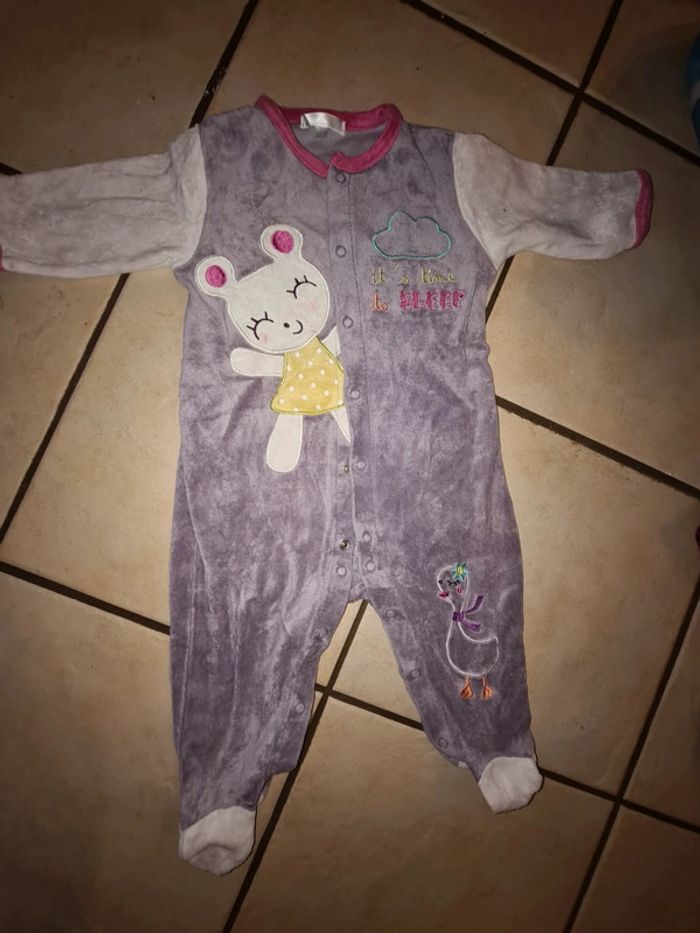 Grenouillère 9 mois kitchou pressions devant - photo numéro 2