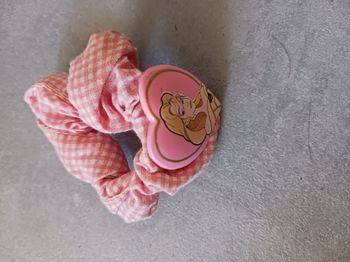 chouchou à carreaux rose et blanc Barbie