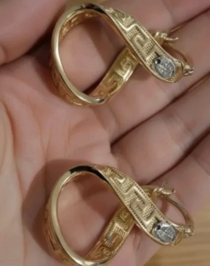 Créoles 35 mm en forme de 8 plaquées or 14 carats