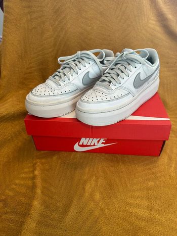 Baskets Nike Court Vision Alta LTR