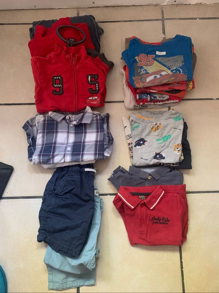 Lot garçon taille 4 ans