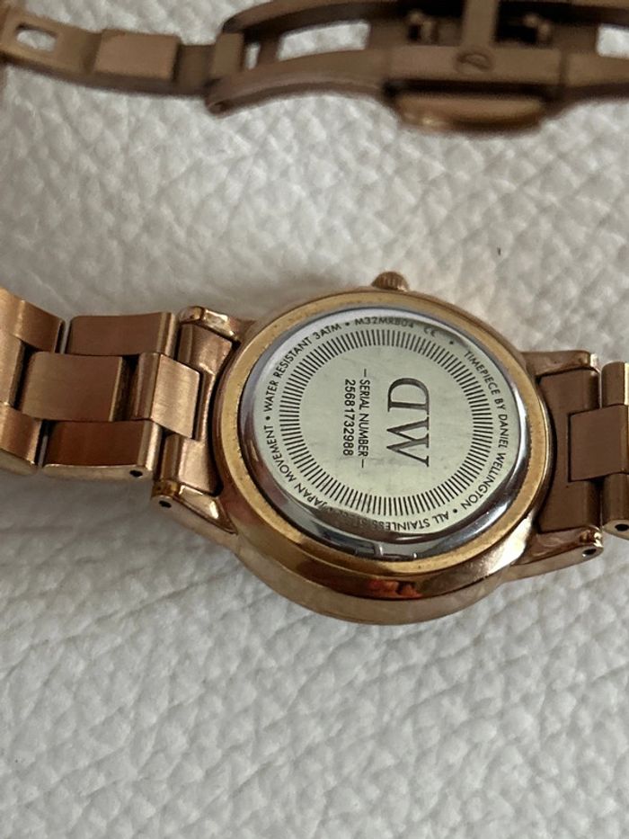 Montre + bracelet DW - photo numéro 2