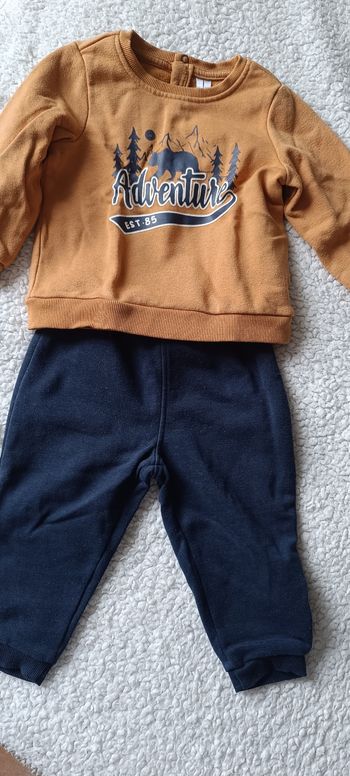 Jogging taille 18 mois