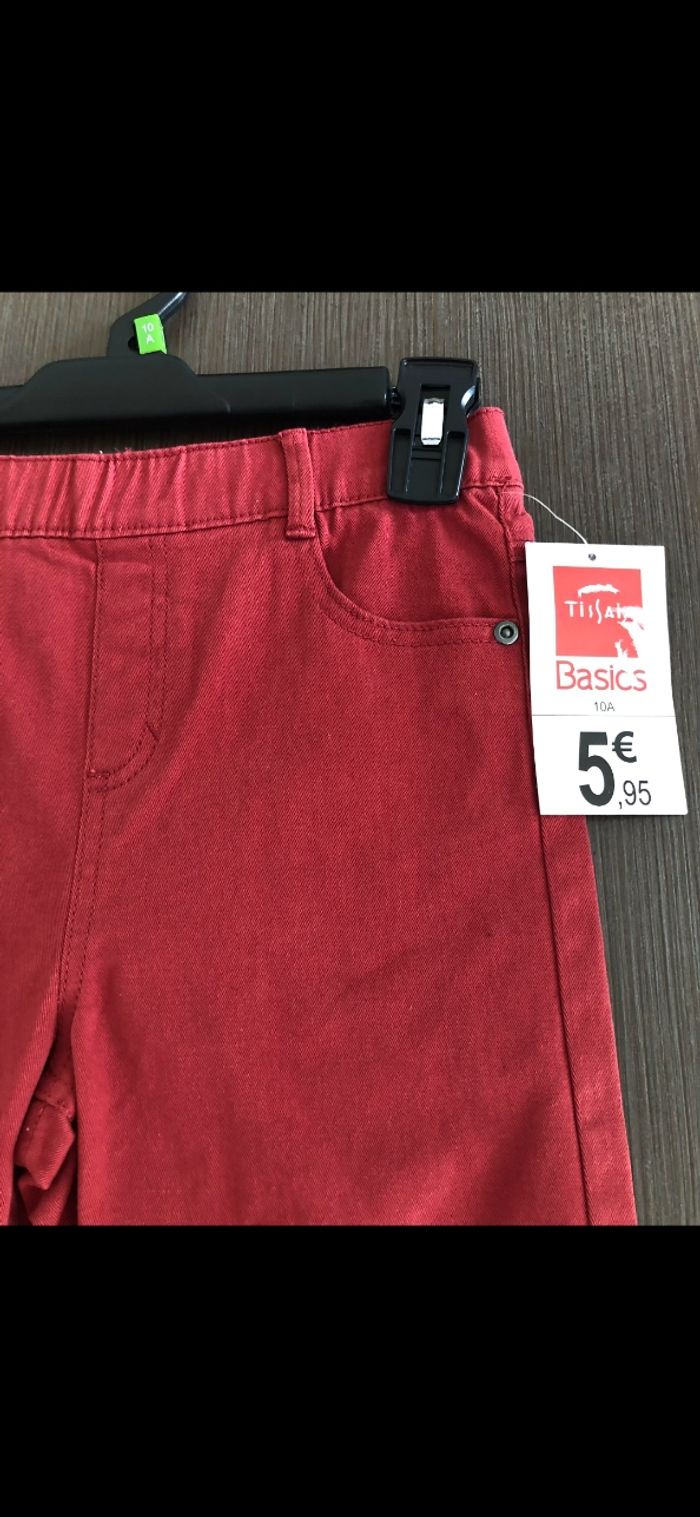 Pantalon jeans rouge 10 ans - photo numéro 2