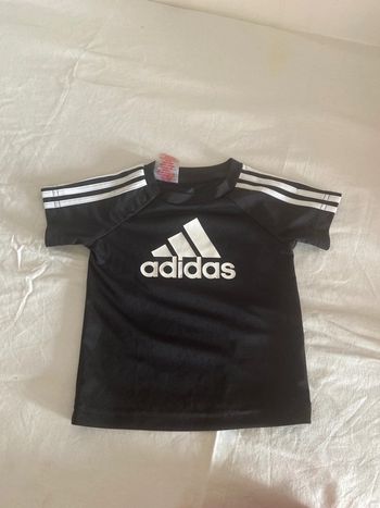 T-shirt adidas
