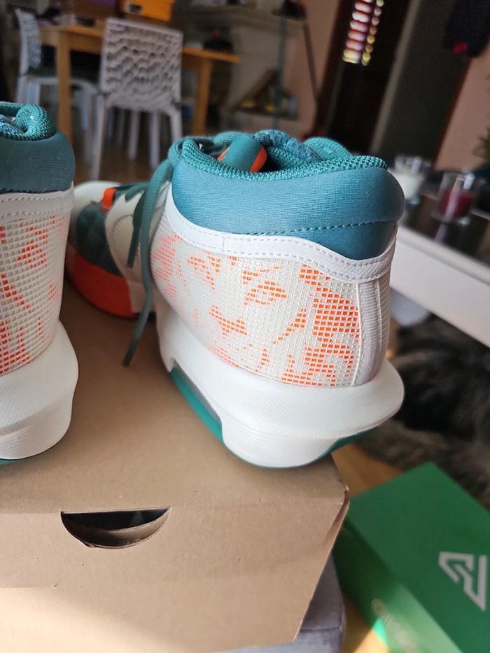 🔥Lebron Witness VIII Famu T.44.5🏀 - photo numéro 3