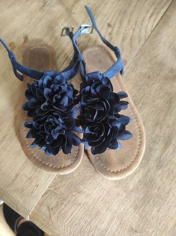 Sandales taille 30