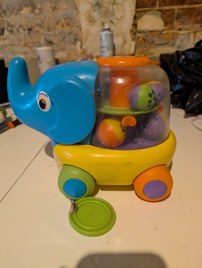 Lot joué premier âge - photo numéro 2