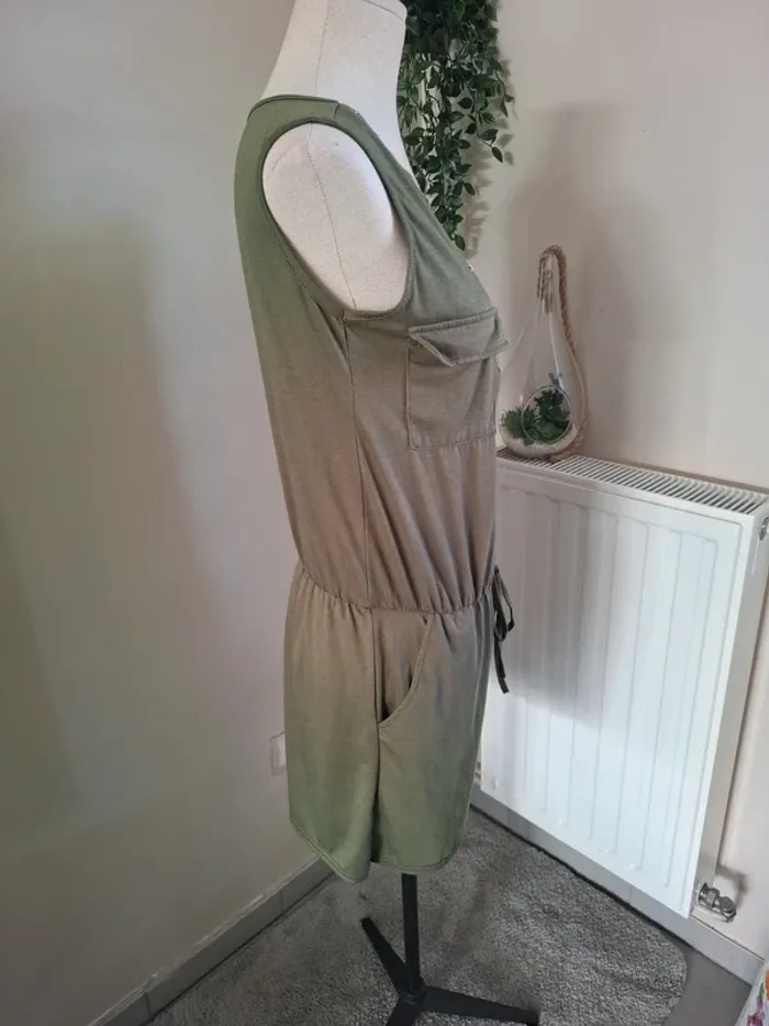 Combi short taille 38 - photo numéro 3