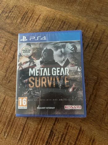 Jeu ps4 métal gear survive