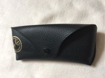 Étui ray ban   