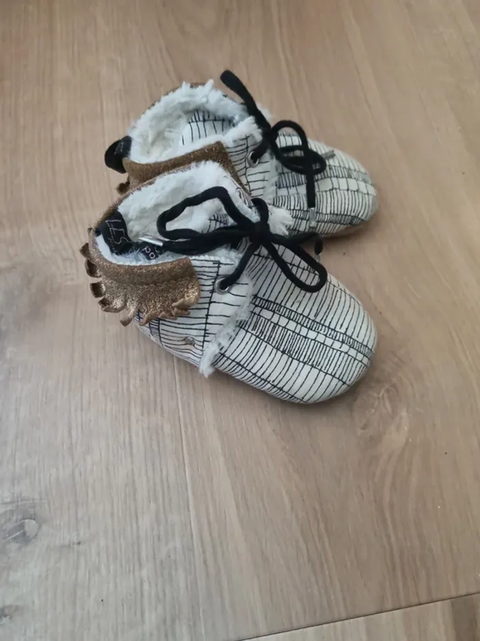 Chaussons cuir intérieur moumoute