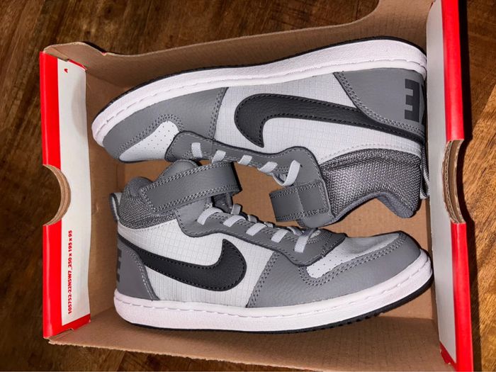 Baskets Nike P.33,5 neuves unisex - photo numéro 9