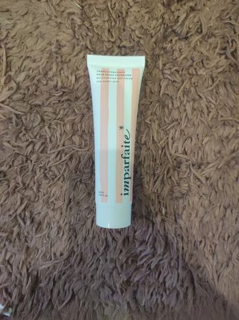 Crème hydratante imparfaite