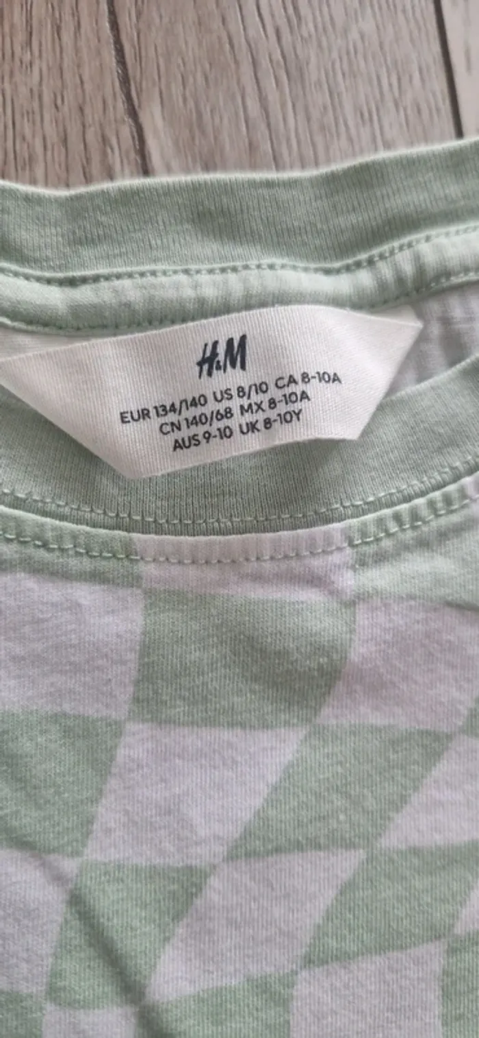 Lot 2 t shirts 8-10 ans - photo numéro 3