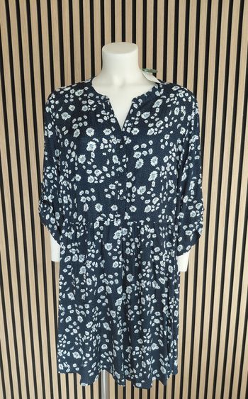 Très jolie robe à fleurs C&A 🩵 