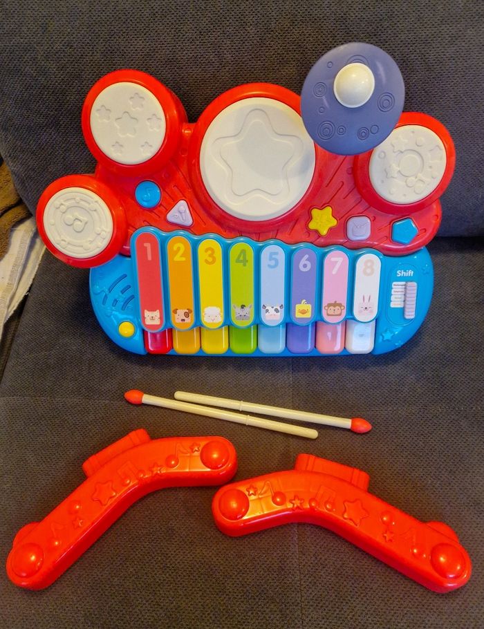 Jouet musical 5 en 1 (piano, xylophone, batterie...) - photo numéro 2